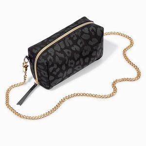 Stella And Dot Pouch + Gold Chain strap NWT